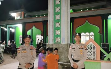 Polsek Pulau Laut Melaksanakan Pengamanan Sholat Tarawih 1447 H, Wujudkan Rasa Aman dan Nyaman