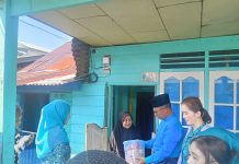 Ramadan Penuh Kepedulian, Aneng dan TP PKK Anambas Bantu 70 Janda di Siantan