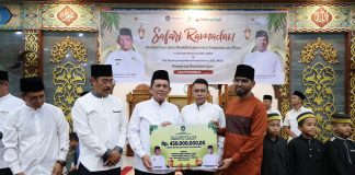 Ansar–Nyanyang Safari Ramadan di Karimun, Tegaskan Komitmen Lanjutkan Program Kepri Terang dan Perlindungan Nelayan