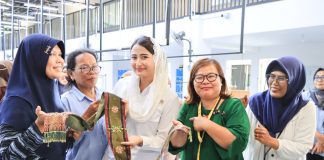 Wamendag RI Tinjau Sentra Industri Fashion Seri Kuala Lobam, Dorong IKM Bintan Naik Kelas