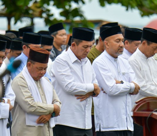 Berharap Hujan Segera Turun, Pemprov Kepri Gelar Shalat Istisqa di Pulau Penyengat