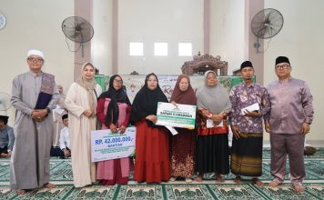 Safari Ramadan di Bintan, Wagub Kepri Nyanyang Haris Pratamura Salurkan Zakat dan Hibah Rp200 Juta untuk Masjid