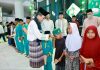 Amsakar Achmad Buka Puasa Bersama 1.200 Anak Yatim pada Malam Nuzulul Qur’an di Batam
