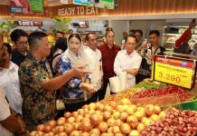 Wali Kota Batam dan Wamendag Tinjau Harga Sembako di Nagoya Hill, Pastikan Stok Aman Jelang Idulfitri
