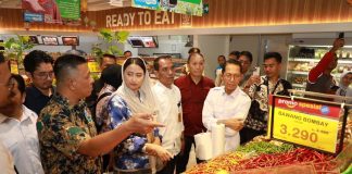 Wali Kota Batam dan Wamendag Tinjau Harga Sembako di Nagoya Hill, Pastikan Stok Aman Jelang Idulfitri