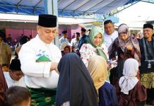Bupati Nizar Salat Idulfitri di Tanjung Kelit, Ingin Lebih Dekat dengan Masyarakat