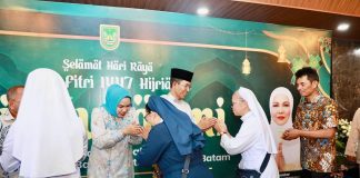 Hangatnya Open House Walikota Batam Amsakar, Warga Padati Wisma BP Batam di Hari Lebaran