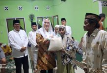 Safari Ramadan di Air Lengit, Bupati Cen Sui Lan Ajak Masyarakat Makmurkan Masjid