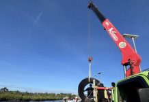 Dirut Perumda Tirta Nusa Kawal Langsung Pengiriman Kabel SKUTR untuk Perluasan SPAM Sedanau