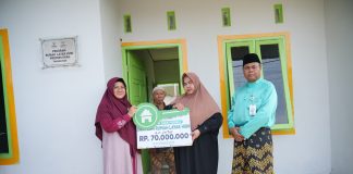 Ramadan Penuh Berkah, Bupati Siak Serahkan Bantuan Rumah Layak Huni Baznas