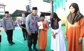 Polda Kepri Gelar Bazar Berkah Ramadhan, Bagikan Sembako untuk Warakauri dan Anak Panti