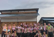 Tebar Kebaikan di Bulan Ramadhan, Siswa SMAN 3 Lakudo Bagikan Takjil ke Masyarakat