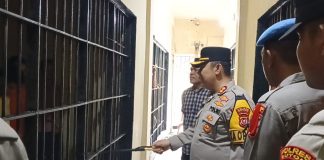 Kapolres Buton Sambangi Rutan, Pastikan Keamanan dan Kondisi Tahanan Terjaga