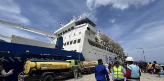 Perumda Tirta Nusa Suplai Air Bersih ke KM Bukit Raya, Antisipasi Dampak Kemarau