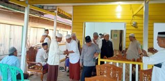 Dari Pelantar Laut Sedanau, Hangatnya Silaturahmi Lebaran Bersama Mustamin Bakri