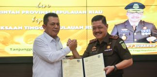 Pemprov Kepri Serahkan Hibah Lahan ke Kejati untuk Pembangunan Mess Jaksa di Natuna