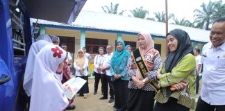 Bunda Literasi Tinjau Layanan Perpustakaan Keliling Di Kecamatan Aek Ledong