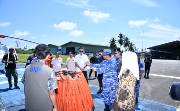 Penanganan Karhutla, Danlanud RSA Dampingi Bupati Natuna Tinjau Operasi Udara di Lanud Raden Sadjad