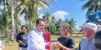 Pastikan Tepat Sasaran, Gubernur Ansar Serahkan Bantuan Pangan di Natuna