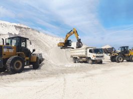 HPM Tinggi, Investasi Pasir Kuarsa Kepri Tersandera, Bupati Lingga Ikut Mendesak Penyesuaian