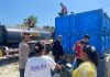 Polres Natuna Distribusikan 8 Ton Air Bersih untuk Warga Kampung Nelayan Puak
