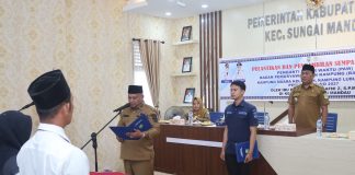 Lantik Anggota Bapekam Dua kampung di Sungai Mandau, Wabup Siak Dorong Optimalkan SDA Kampung