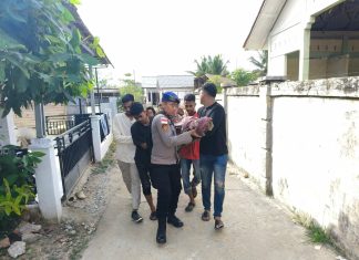 Personel Satpolairud Polres Aceh Timur dan Personel Polsek Idi Rayeuk Evakuasi Temuan Mayat di Sungai Gampong Jawa