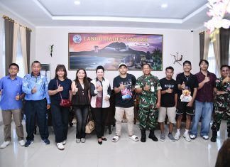 Penyanyi viral Tabola Bale Kunjungi Lanud RSA Natuna Disambut Hangat