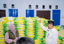 Buton Tengah Miliki Gudang Transit Bulog, Bupati Azhari Luncurkan Program Satu Harga Pangan
