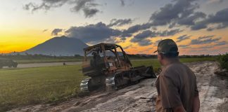 Tingkatkan Keselamatan Penerbangan, Lanud Raden Sadjad Benahi Drainase Runway