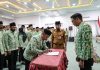 Bupati Al- Farlaky Kukuhkan Pengurus DPC APDESI Aceh Timur 2026-2031