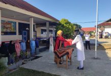 SMPN 1 Sampolawa Gelar Upacara Bendera Peringati Hari R.A Kartini