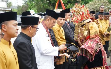 Wakili Wali Kota, Elzadaswarman Ikuti Rapat Paripurna Peringatan Hari Jadi Kabupaten 50 Kota ke-185