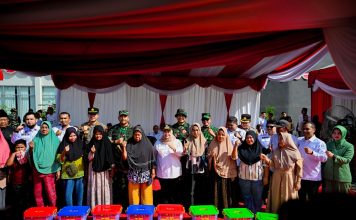 Bupati Kasmarni Tekankan Semangat Gotong Royong saat Membuka TMMD ke-128 di Pinggir