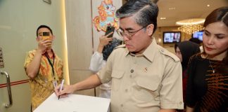 Menaker Tekankan Perusahaan Sesuaikan Tugas Magang dengan Latar Pendidikan Peserta”