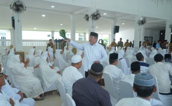 Calon Jemaah Haji Asahan Di-Upah-Upah, Tradisi Penuh Doa Sambut Perjalanan ke Tanah Suci