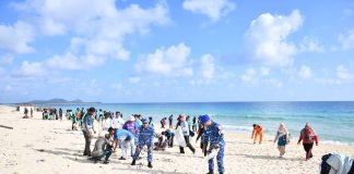 Aksi Bersih Pantai Sisi, Sinergi TNI AU Lanud RSA dan Instansi Jaga Lingkungan Serasan