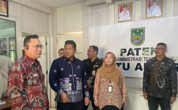 Ombudsman Kepri Kunjungi Kecamatan Batu Ampar, Soroti Masalah Cetak KTP dan Minta Camat Proaktif Kawal Keluhan Air dan Sampah