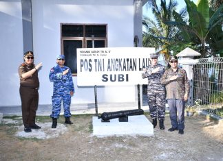 Perkuat Sinergi di Perbatasan, Danlanud RSA Natuna Tinjau Satuan hingga Lokasi Pasca Bencana di Pulau Serasan