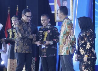 Hadiri Apresiasi Pemda Berprestasi di Palembang, Bengkalis Sabet Juara 3 Kategori Penurunan Kemiskinan dan Stunting