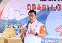 Ronny Kartika Ajak Peserta Trekking Jaga Kelestarian Gunung Bintan