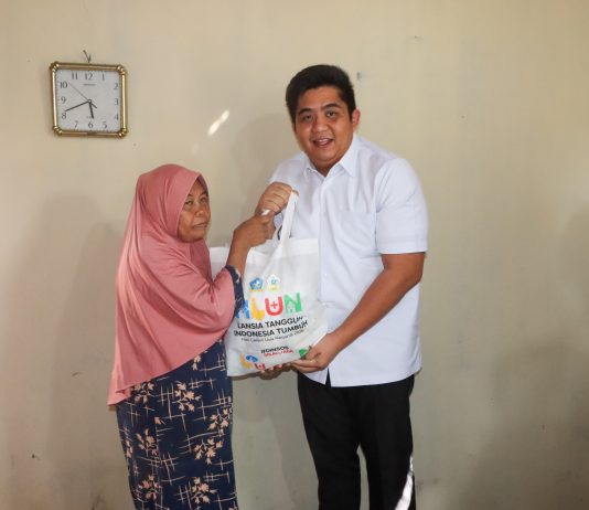 Peringati HLUN 2026, Pemkab Bintan dan LKKS Salurkan 300 Paket Sembako untuk Lansia
