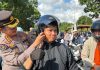 Polda Kepri Bagikan 200 Helm Gratis untuk Pekerja Saat Perayaan May Day