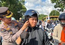 Polda Kepri Bagikan 200 Helm Gratis untuk Pekerja Saat Perayaan May Day