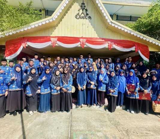 Hardiknas Bunguran Barat, 14 Guru Terima Satyalancana, Guru dan Siswa Didorong Terus Berkembang