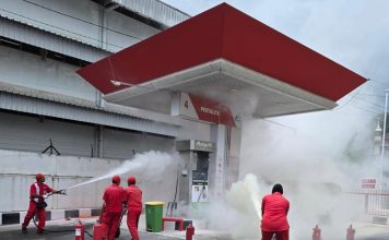 Pertamina Patra Niaga Regional Sumbagut Perkuat Kesiapsiagaan Penanganan Kebakaran SPBU melalui Simulasi PKD di Padang