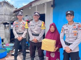 Polsek Pulau Laut Laksanakan Jumat Berkah Berbagai untuk masyarakat 