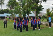 Polisi Sahabat Pelajar, Bhabinkamtibmas Gunung Durian Tanamkan Disiplin dan Nasionalisme di Sekolah