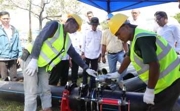 Amsakar Achmad Tinjau Penguatan Jaringan Pipa Distribusi Air Minum di Batam