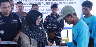 Beri Edukasi Pelayaran bagi Nelayan dan Pelayar Kapal Tradisional, Bupati Afni Ucapkan Apresiasi tertinggi
